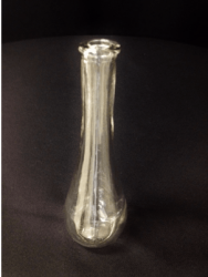 Vase (7 in. Bud)